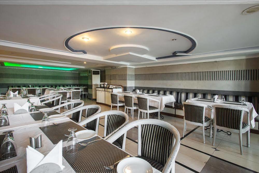 Oyo Vidhan Sabha Hotel